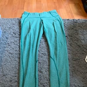 Lululemon Leggings size 6 Green